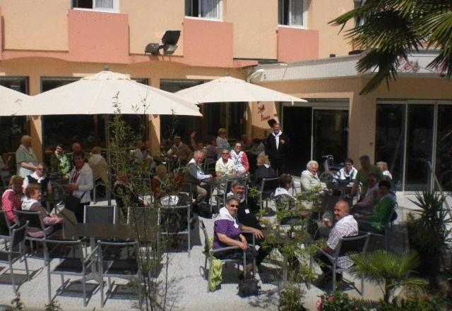 Hotel Des Rosiers Lourdes Eksteriør billede